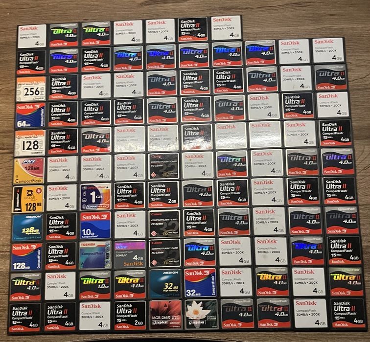 Karty CF CompactFlash 32 MB 64 MB 128 256 MB MB 1 GB 2 GB 4 GB 16 GB