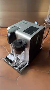 Nova Estrear Máquina Nespresso lattissima pro topo de gama