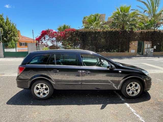 Opel Astra Station Wagon em bom estado