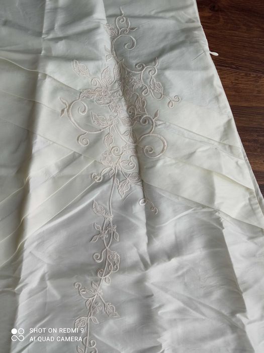 Nowa sukienka kremowa z  metką M