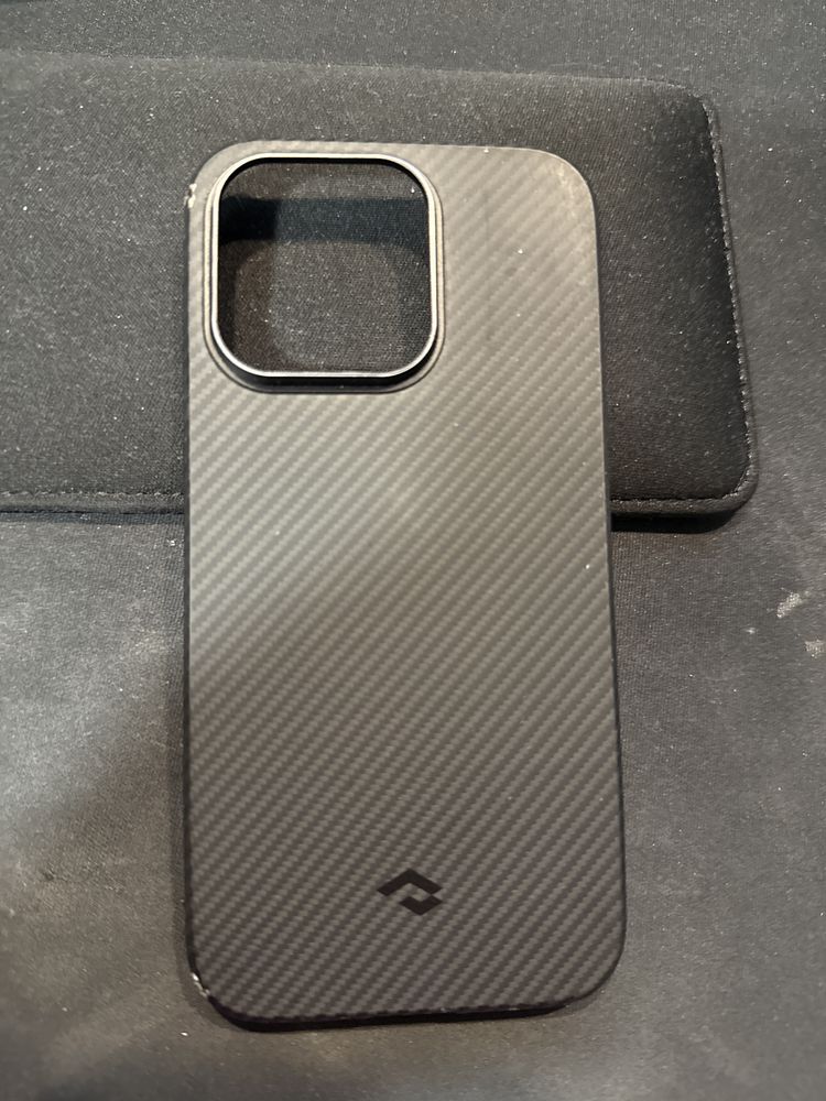 Capa iPhone 14 Pro Pitaka
