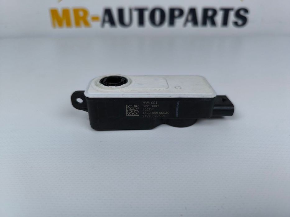 Моторчик люверси (Новий оригінал) Tesla Model 3/Y 1559787-00-B