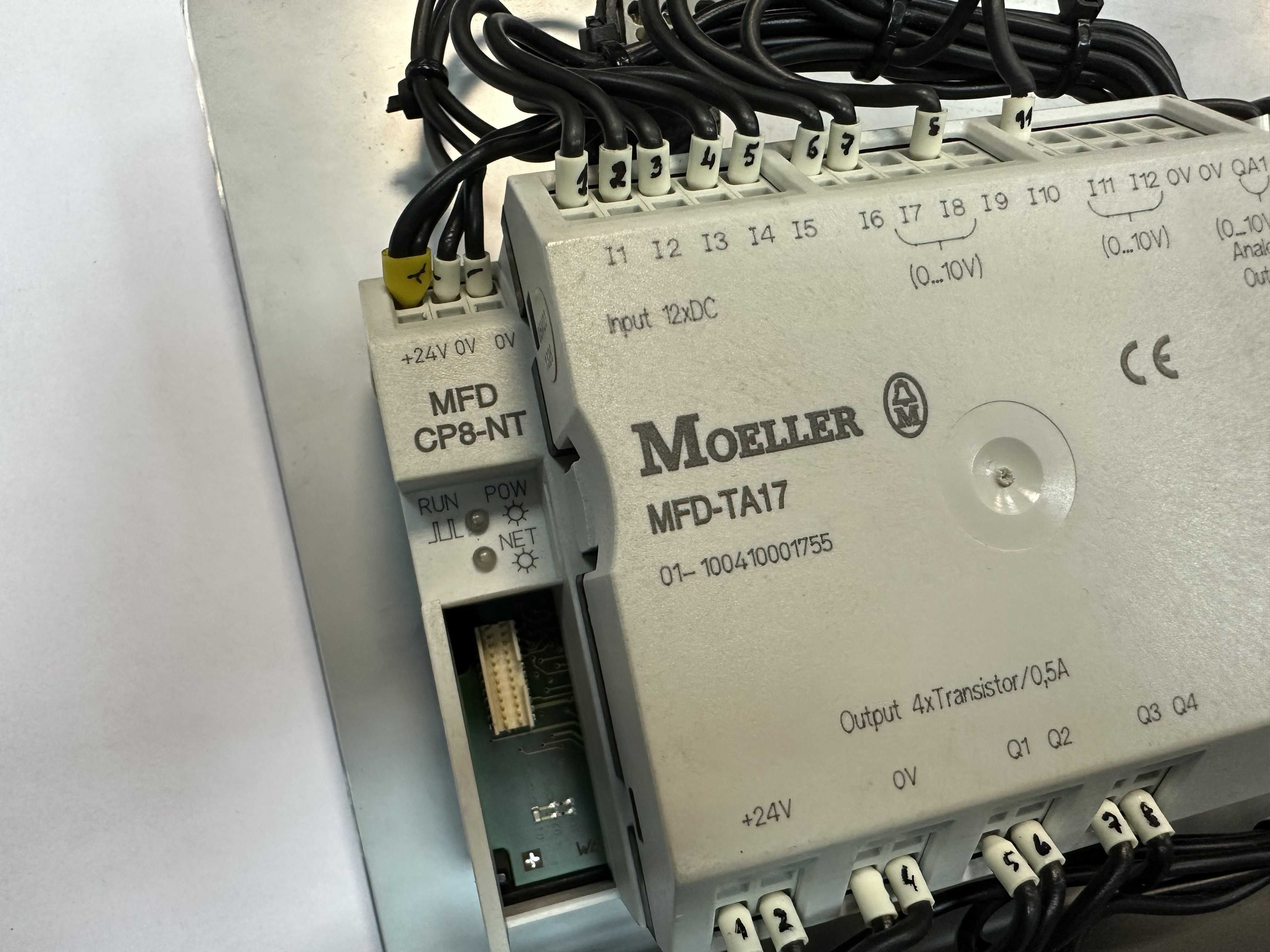 Zestaw Moeller wyświetlacz MFD-80-B moduł I/O CPU MFD-TA17 MFD-CP8-NT