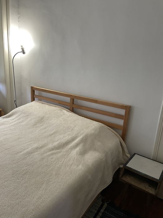 Vendo cama tarva + estrado ripas + colchão + topper