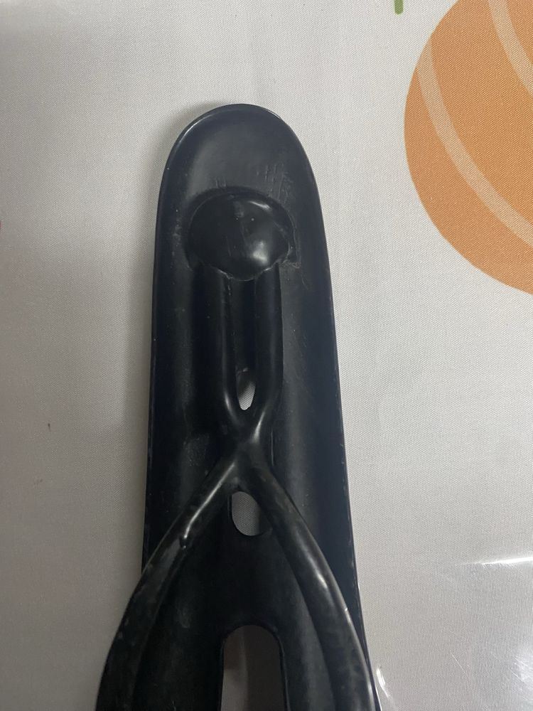 Selim todo de carbono em perfeito estado