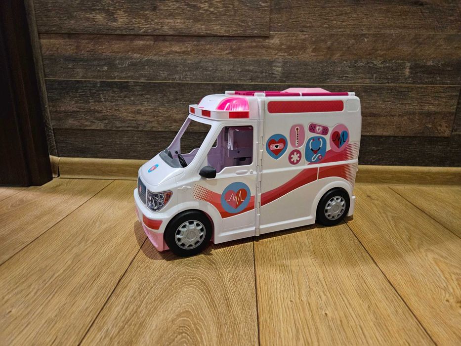 Karetka Barbie oryginał