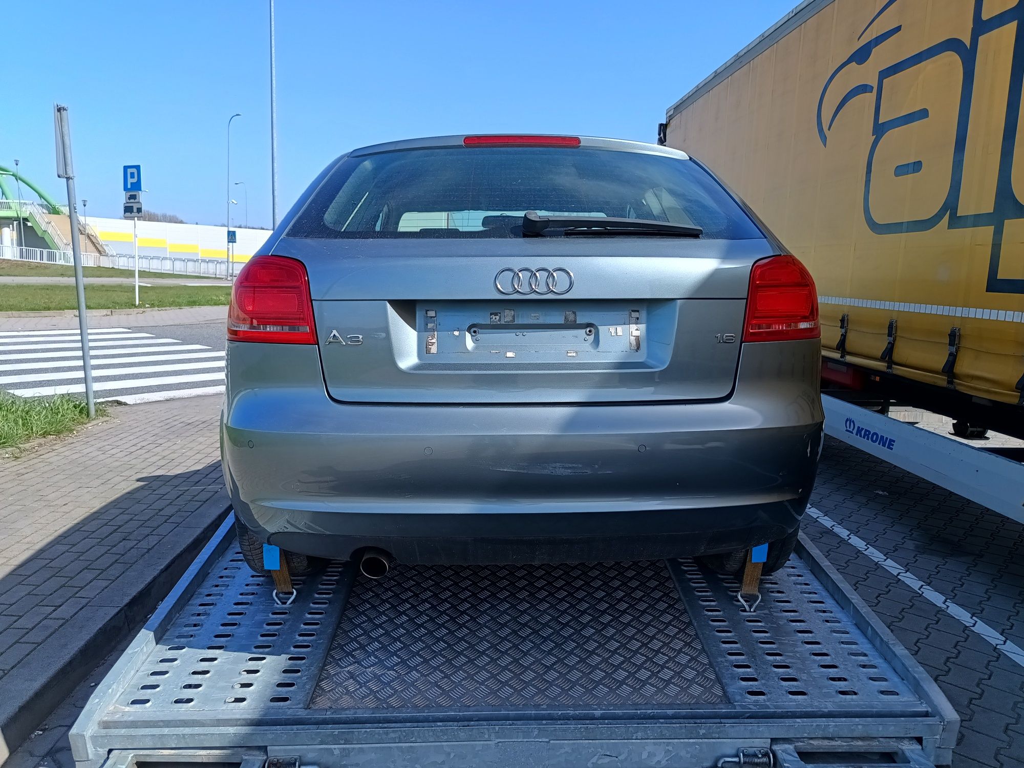 Fotele siedzenia Audi A3 8P 3 Drzwi 3 D bardzo ładne