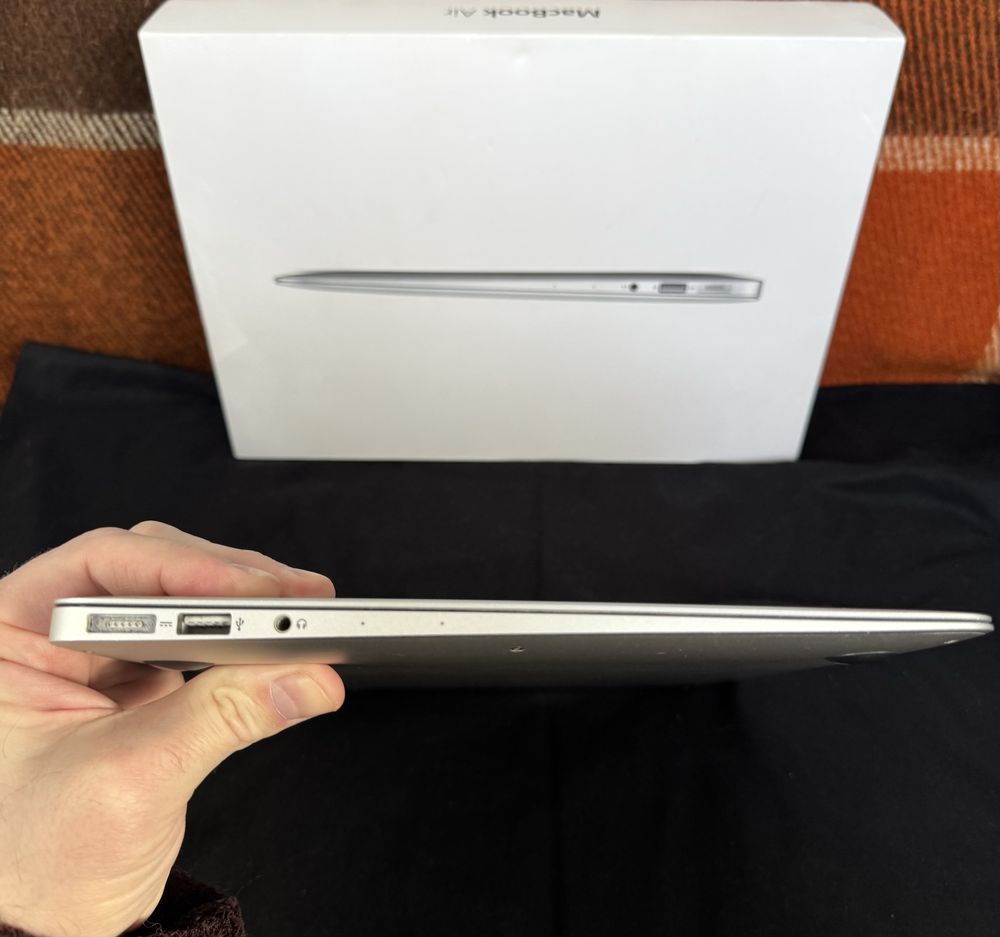 MacBook Air 13” 2014  i5/4/128gb