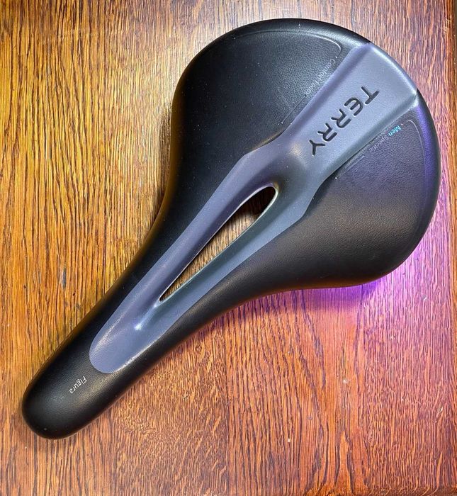 Сідло велосипедне TERRY Figura Max Men