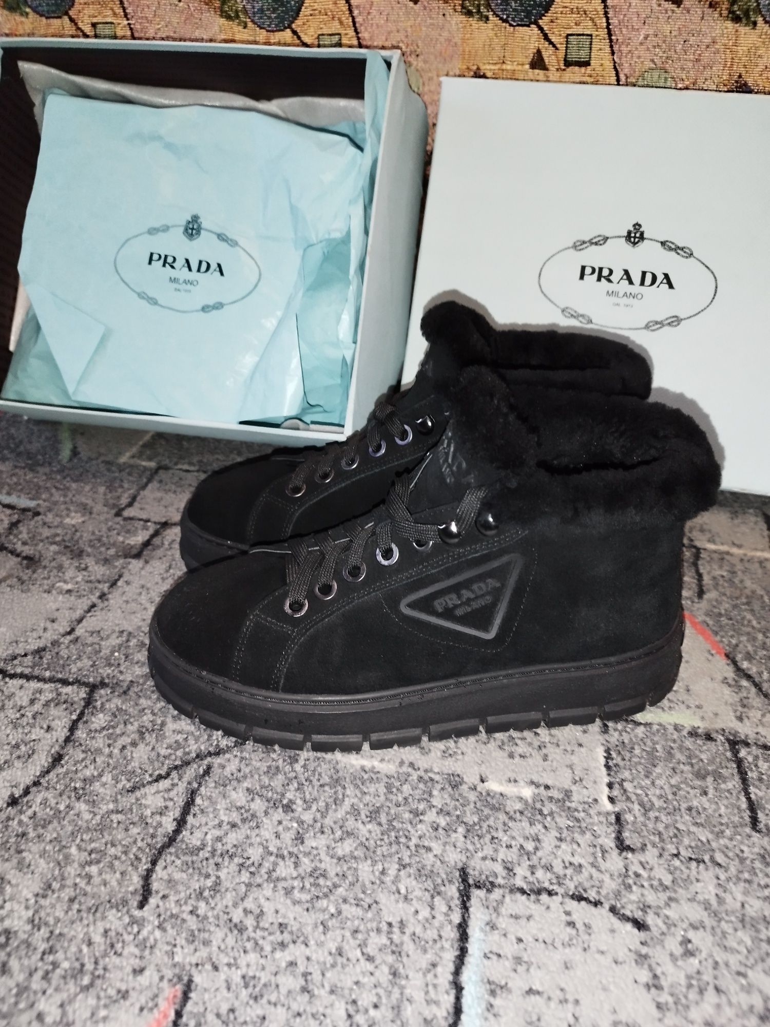 Зимние ботинки Prada