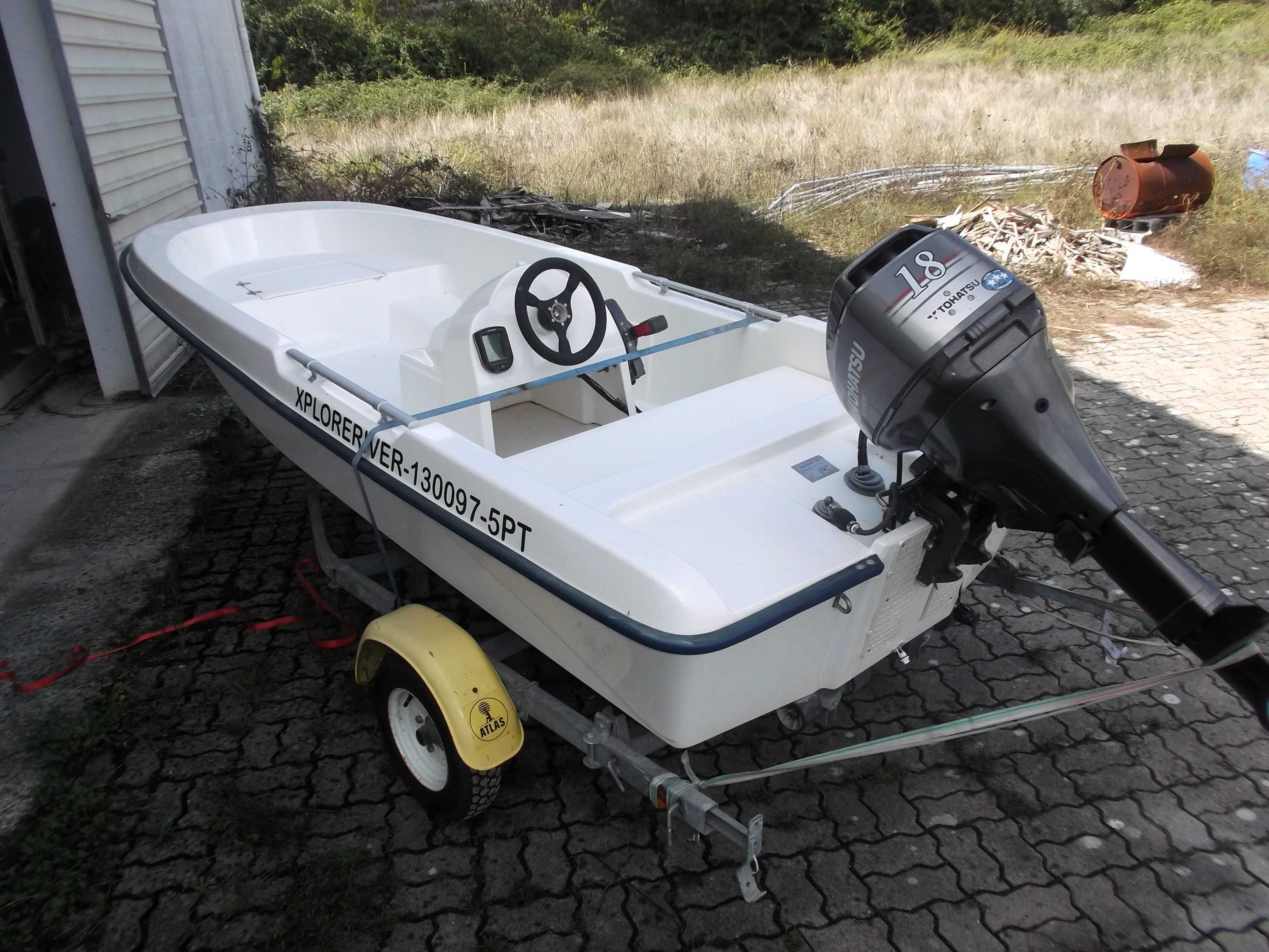 BARCO LANCHA NOVA COM MOTOR NOVO 4 TEMPOS