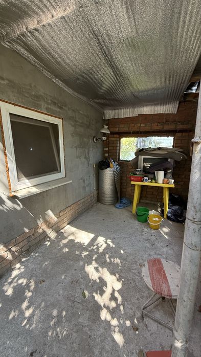 Продаж садового будинку на березі Дніпра