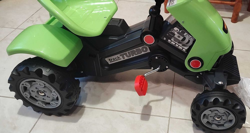 Traktor- Jeździk na pedały "Turbo-2" nowy.