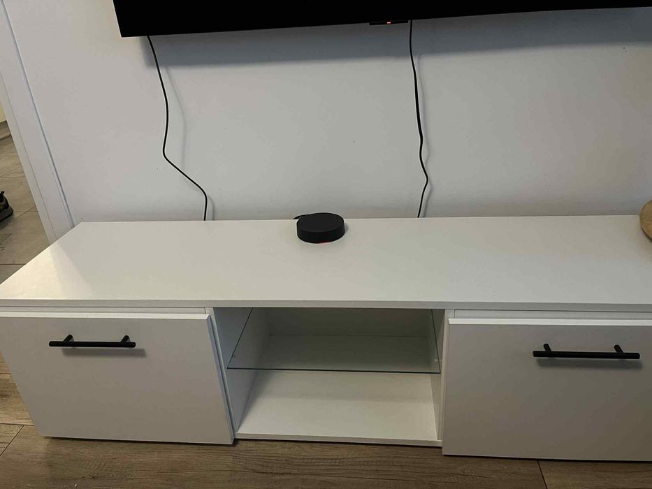 Podswietlana Szafka RTV