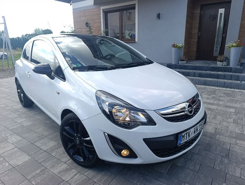 Opel Corsa D lift Edition 1.4 b 101KM org lak i prze.Aso Niemcy