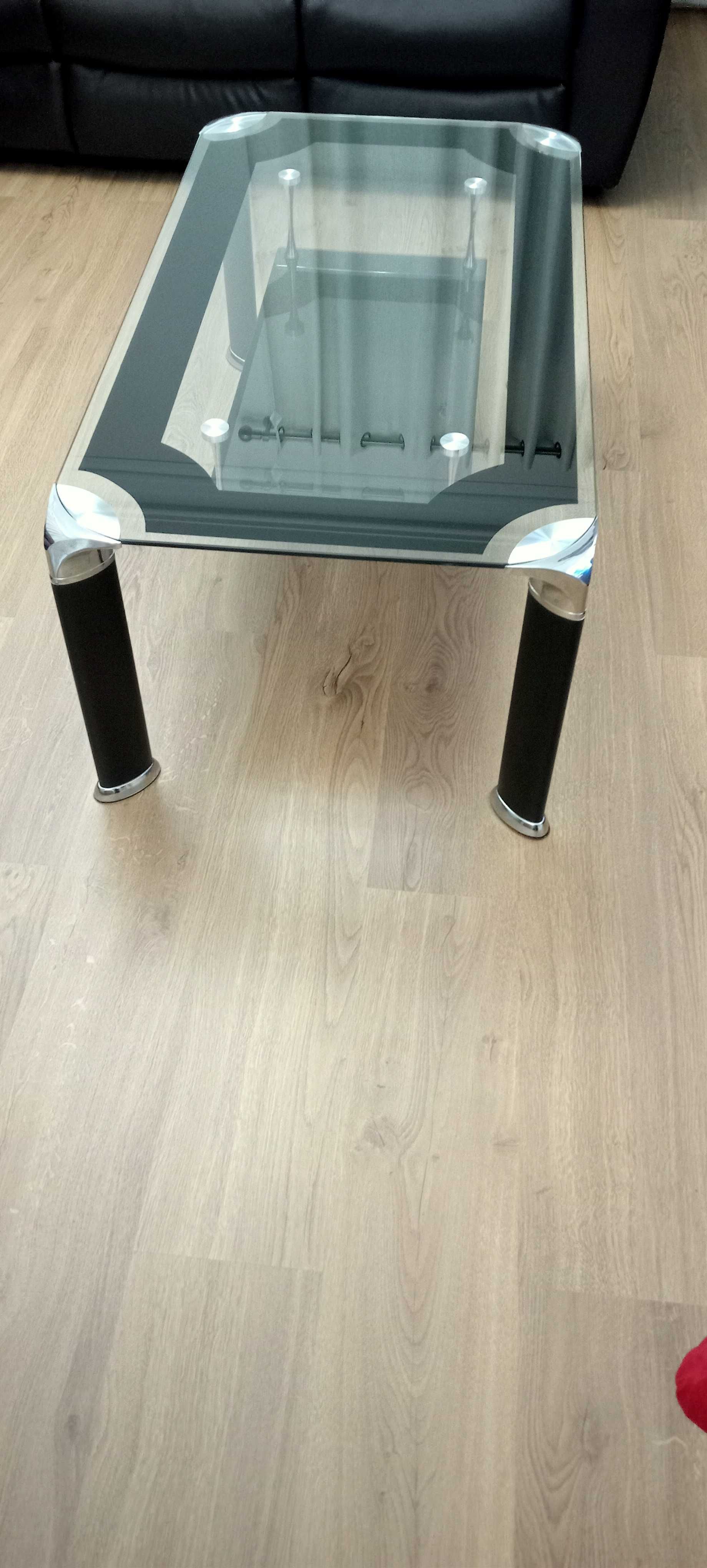 Mesa de centro em vidro