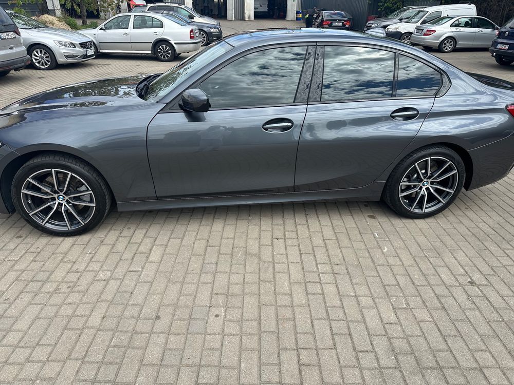 BMW Seria 3 BMW Seria 3 330i xDrive Sport Line Shadow