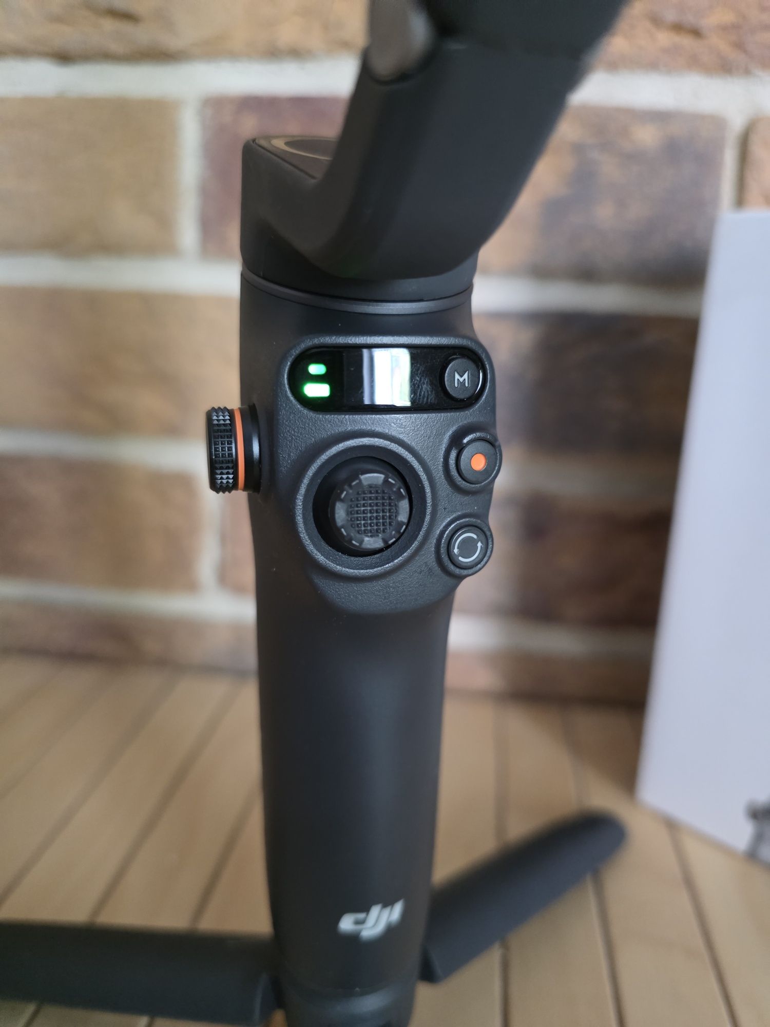 Gimbal DJI Osmo Mobile 6 - Stan idealny