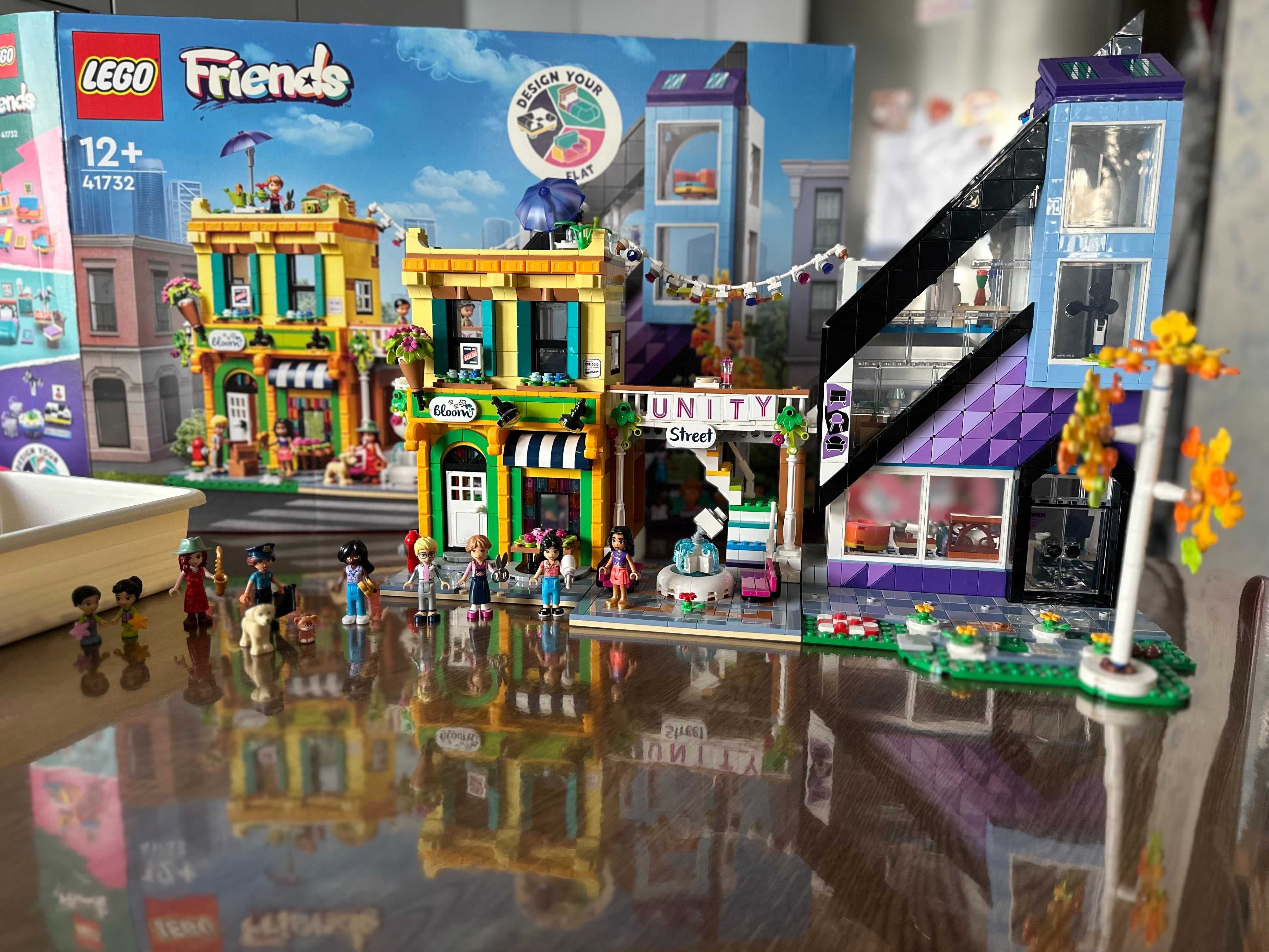 Конструктор LEGO Friends Квіткові та дизайнерські крамниці, 41732