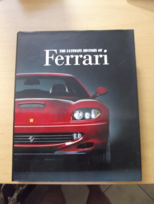 Livro de carros (F1, Ferrari, Fast Cars)