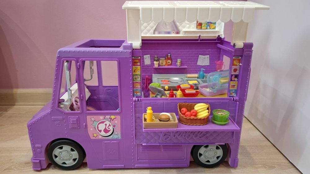 Kamper foodtruck Barbie