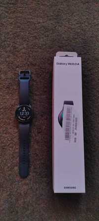 Sprzedam Samsung Galaxy Watch 4