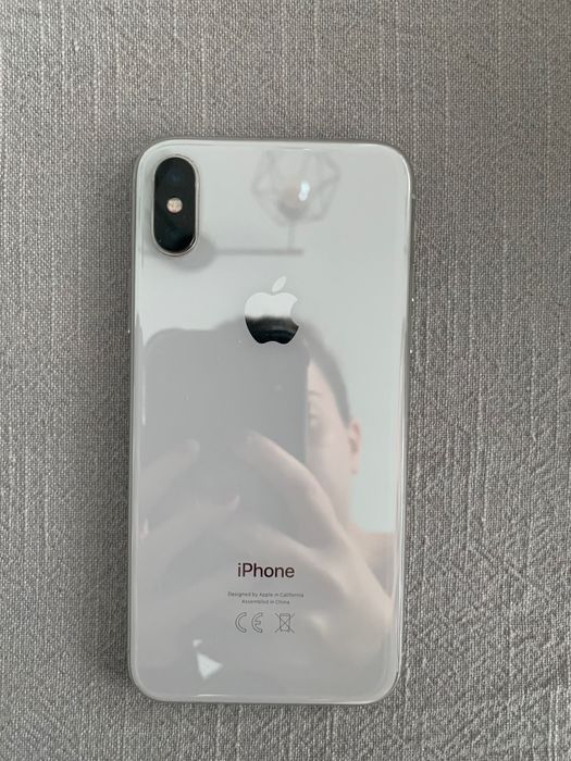 iPhone X - 64 GB - muito bom estado