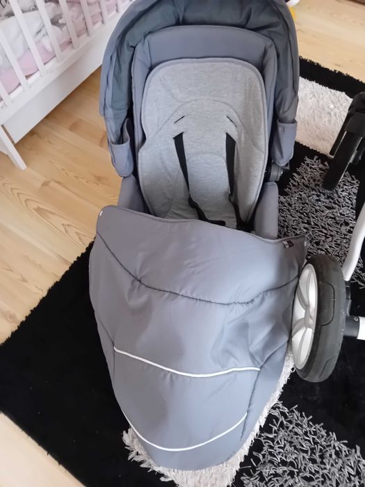 Sprzedam wózek ADAMEX 2W1