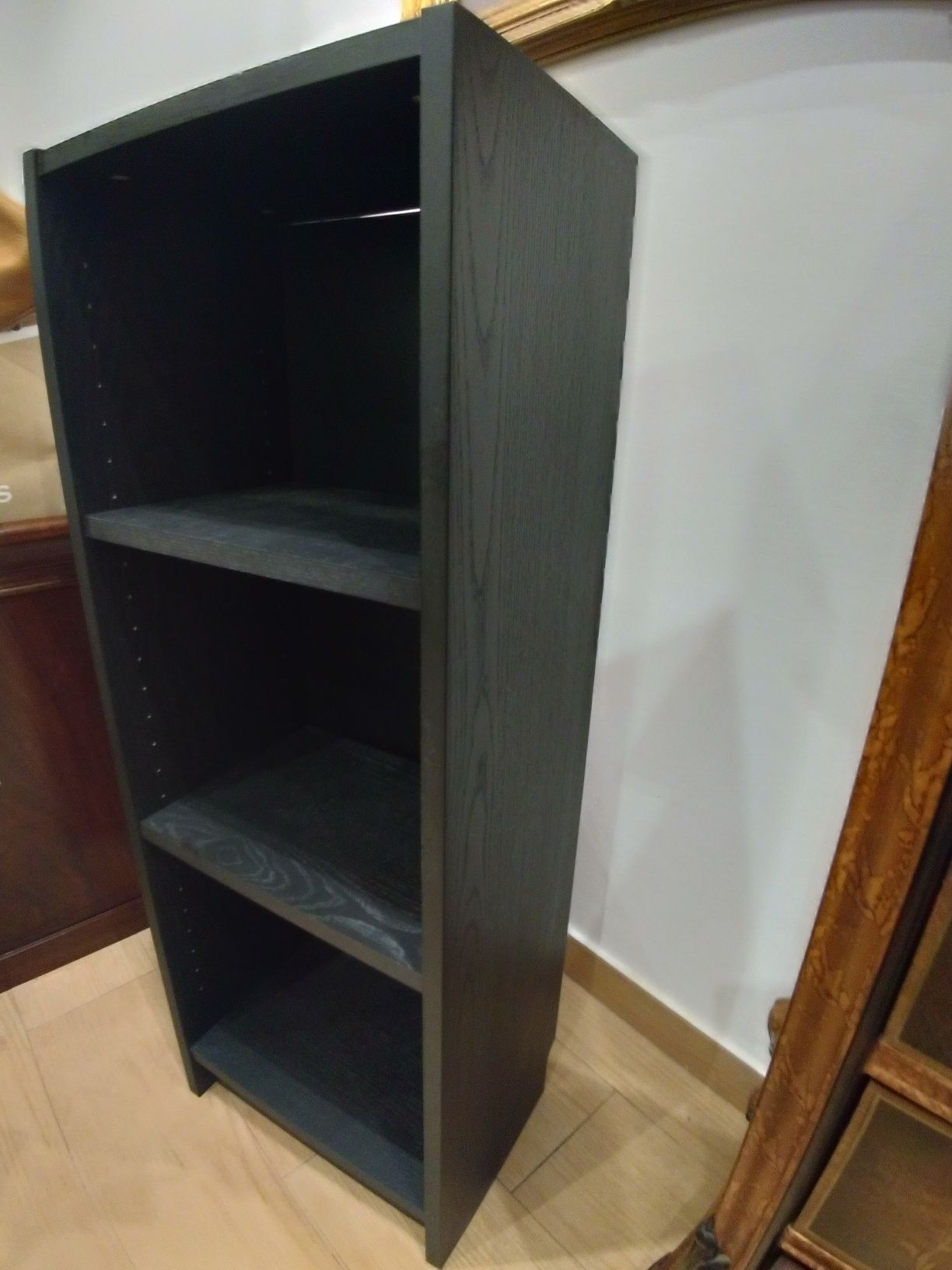 Estante Billy IKEA preta