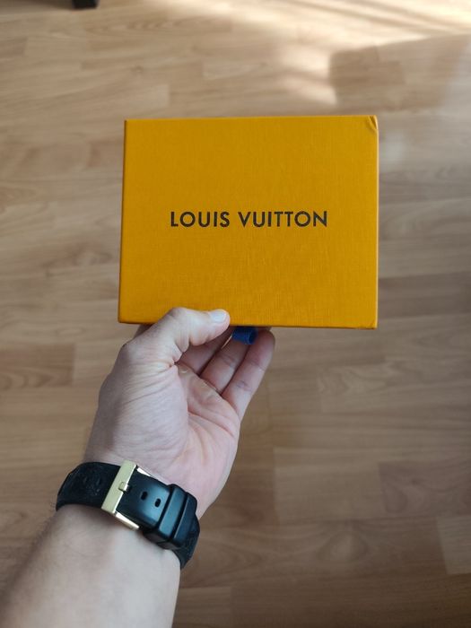 Louis Vouitton carteira em pele