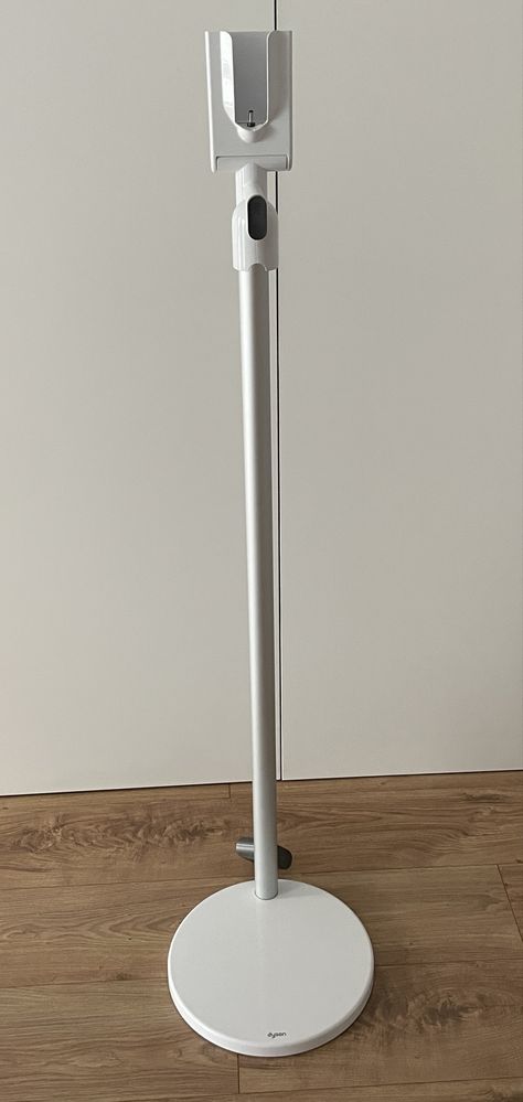 Dyson stacja ładujaca
