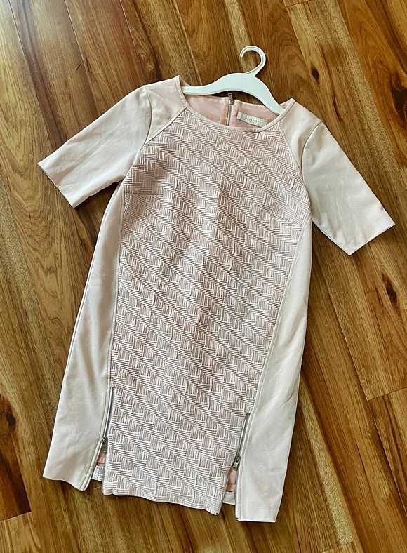 Reserved sukienka dres tekstura nude pudrowy róż m l 38 40 zamki zip