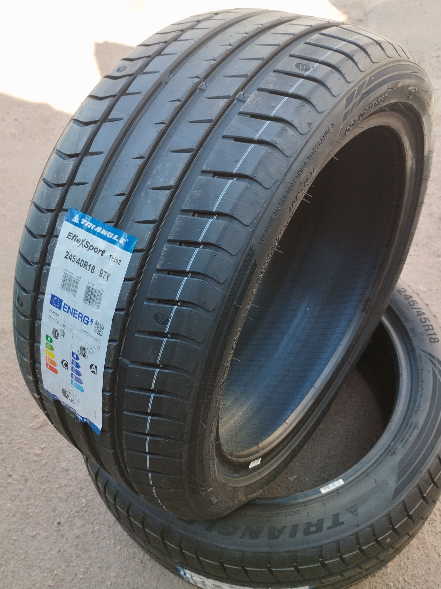 Шини Літні
245/40 R18 97Y XL Triangle EffeXSport TH202