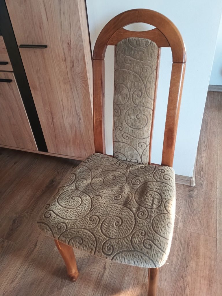 Sprzedam stół+8 krzeseł