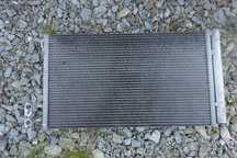CHŁODNICA KLIMATYZACJI BMW E90 E91 2,0 D 08r. LIFT