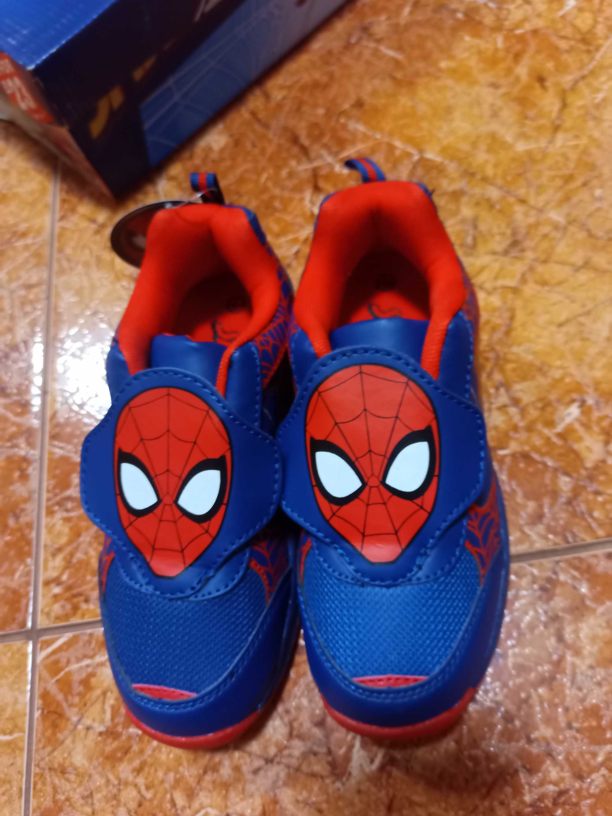 Кроссовки с лэд мигалками Spiderman Человек Паук 33р.