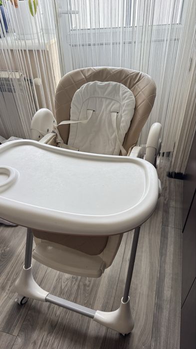 Стільчик для годування  CARRELLO Toffee