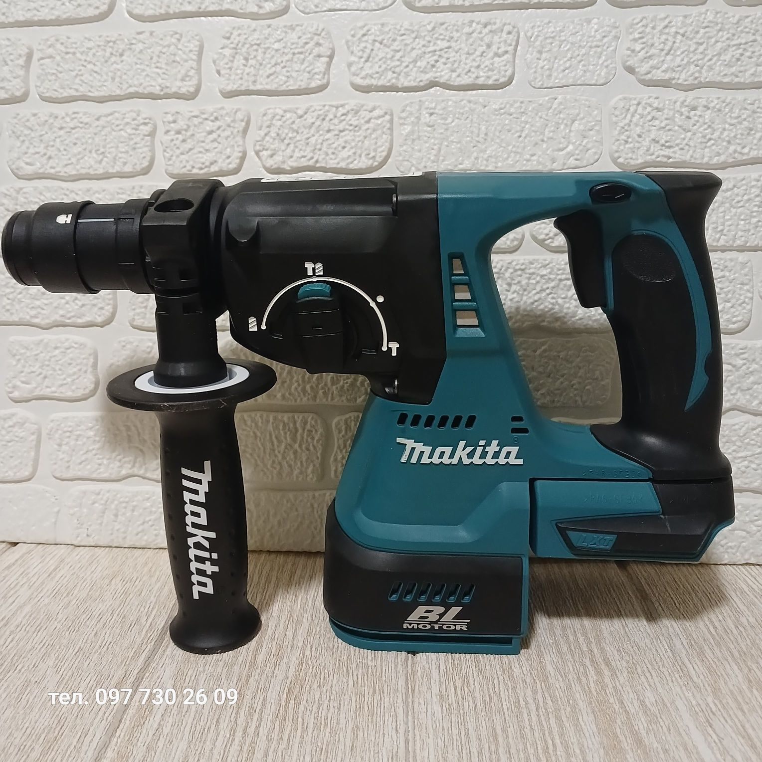 Акумуляторний перфоратор makita dhr243