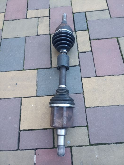 Продам полуось Форд фокус електрик,знята з авто2014р зпробігом75тисяч