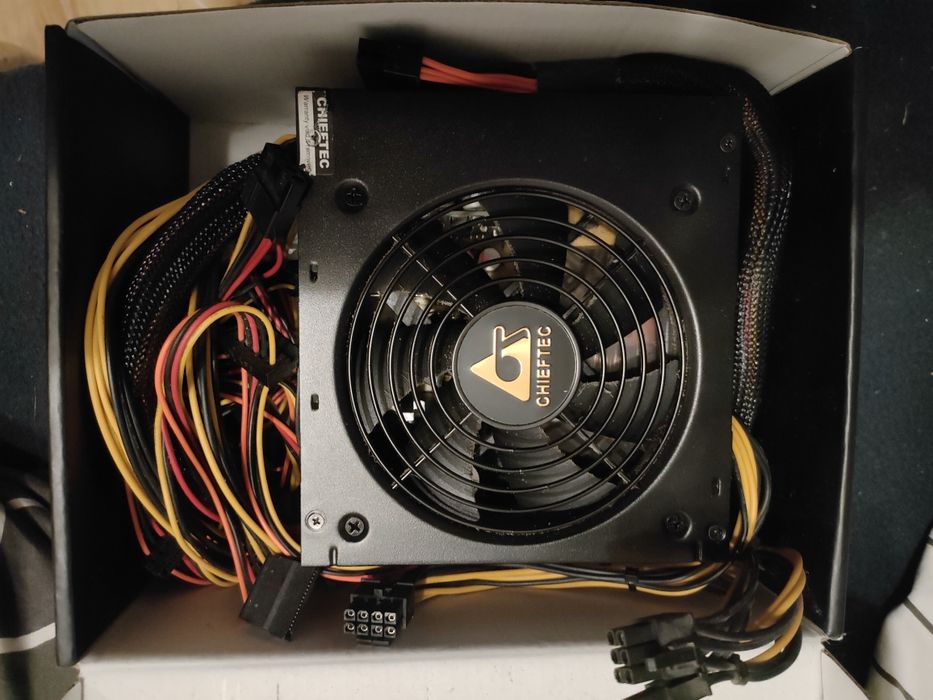 Zasilacz chieftec core BBS-600S