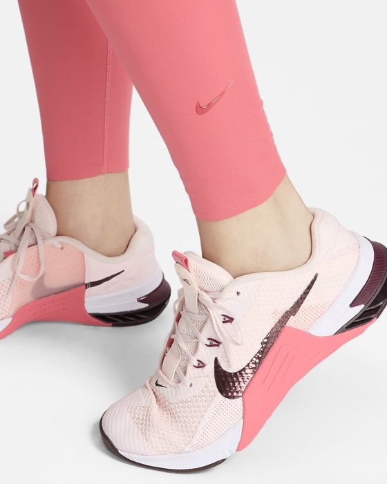женские спортивные лосины NIKE WOMENS MID-RISE
