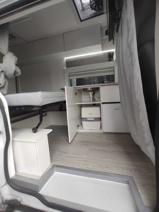 Renault Trafic - Campervan- Especial Dormitório