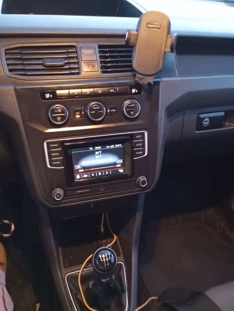 VW Caddy 2.0 TDI