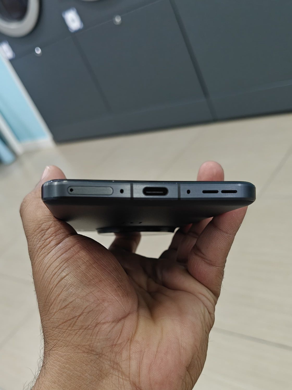One plus 13...256/12gb
