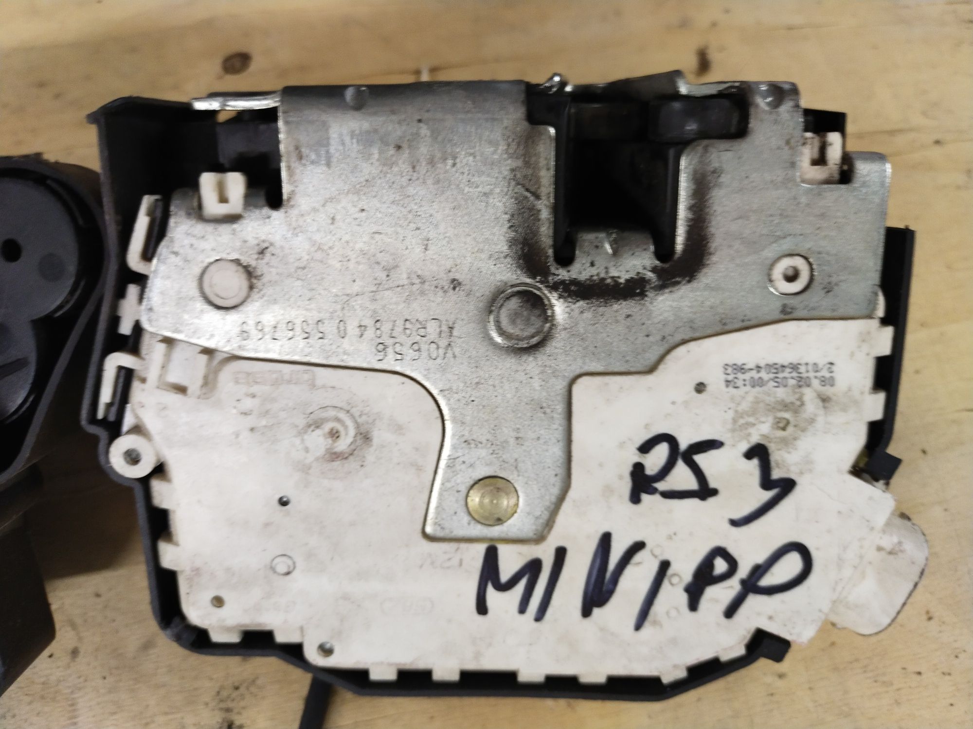 Mini Cooper S r53 r50 zamek drzwi prawa  Europa