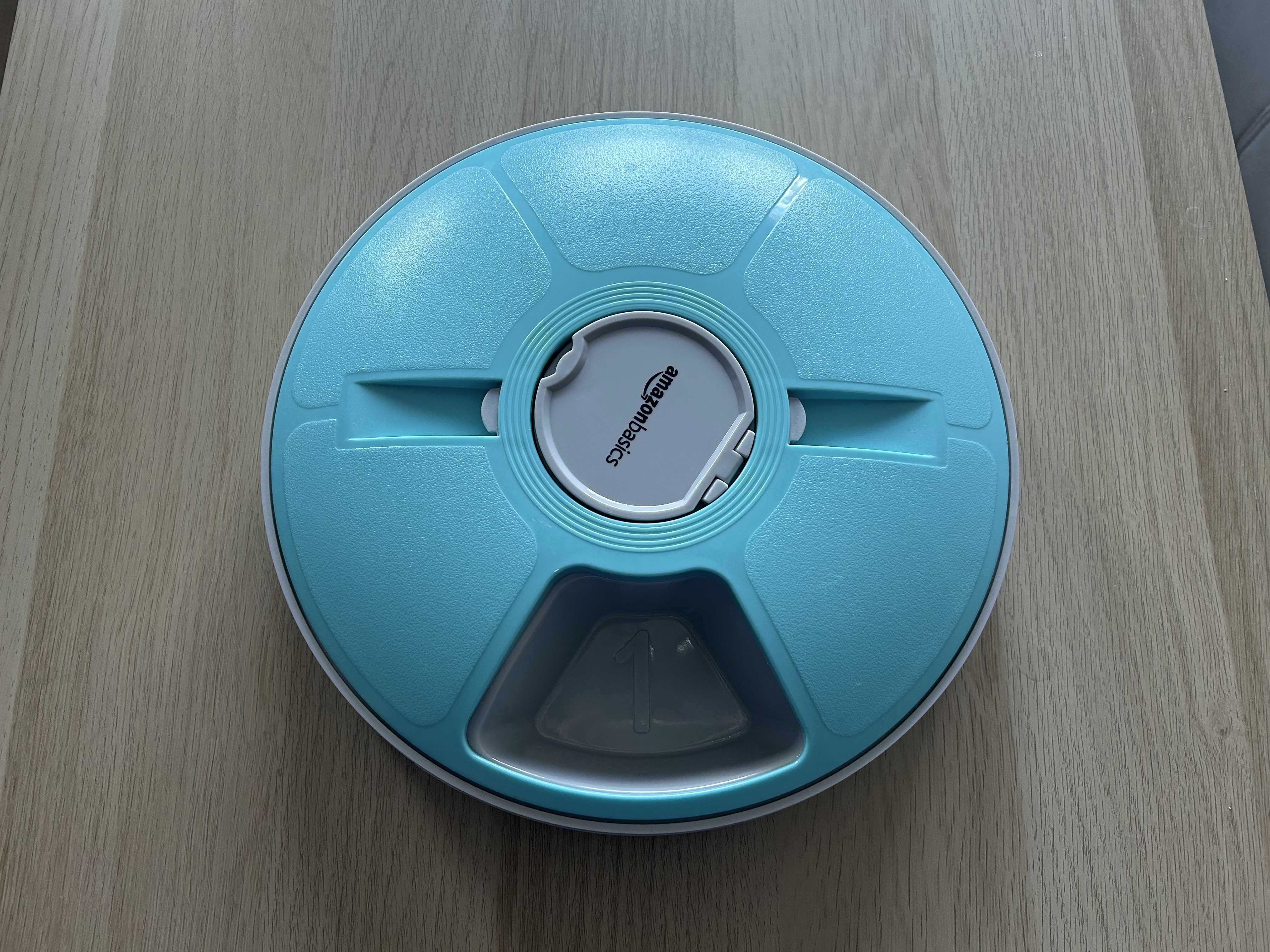 Automatyczny podajnik karmy Amazon Basic