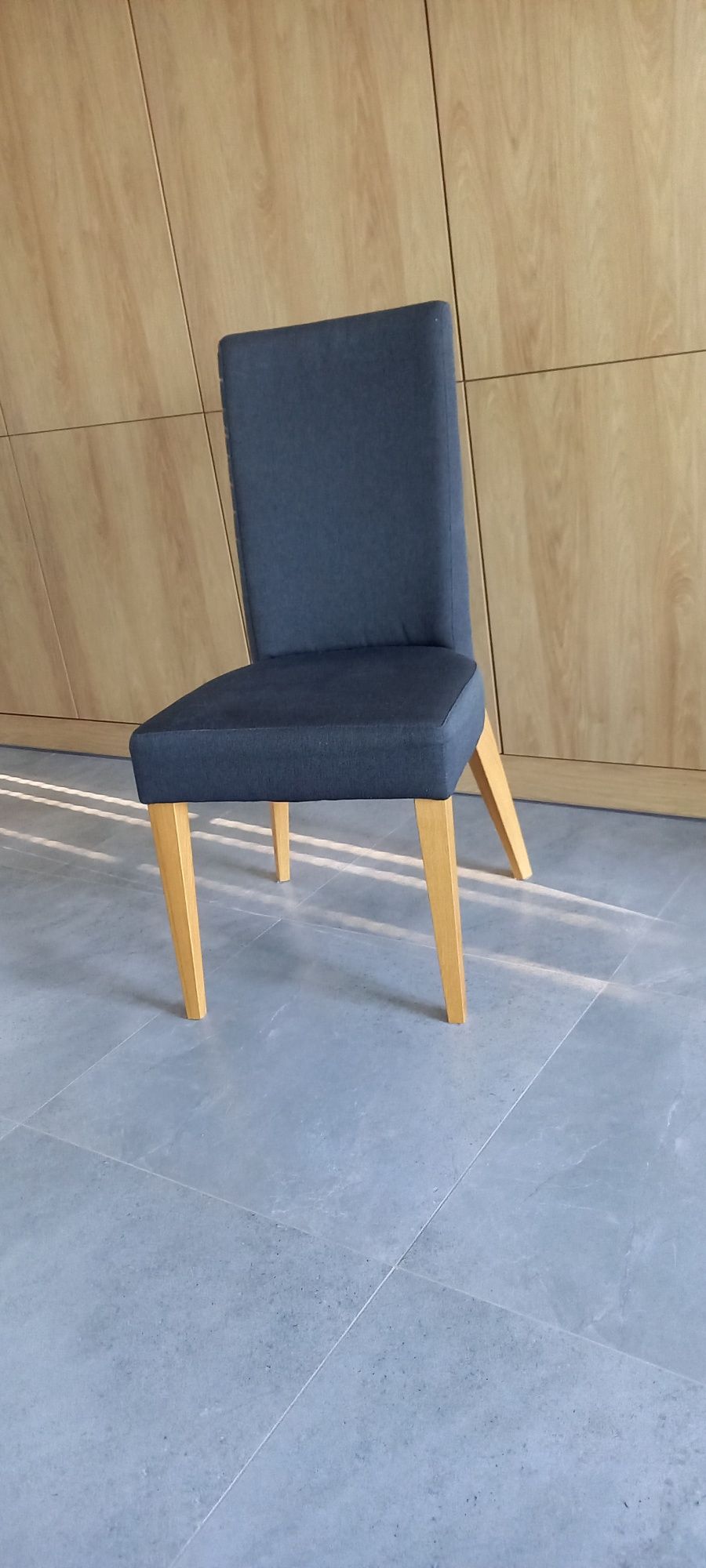 4 Krzesła w komplecie ze stołem lub bez