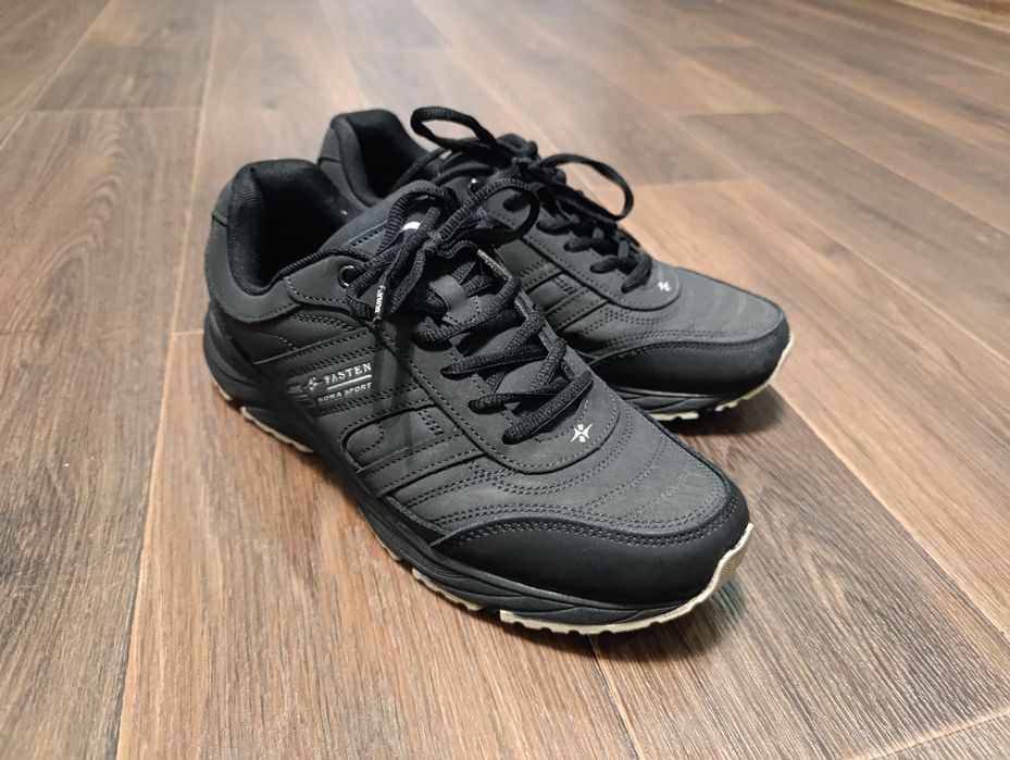 Кросівки чоловічі утеплені BONA