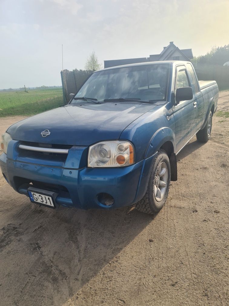 Nissan frontier 2.4 benzyna automat zarejestrowany 101 tys przebieg