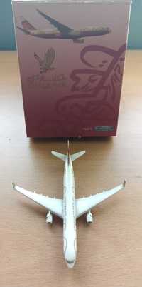 Avião em miniatura Gulfair 1:600